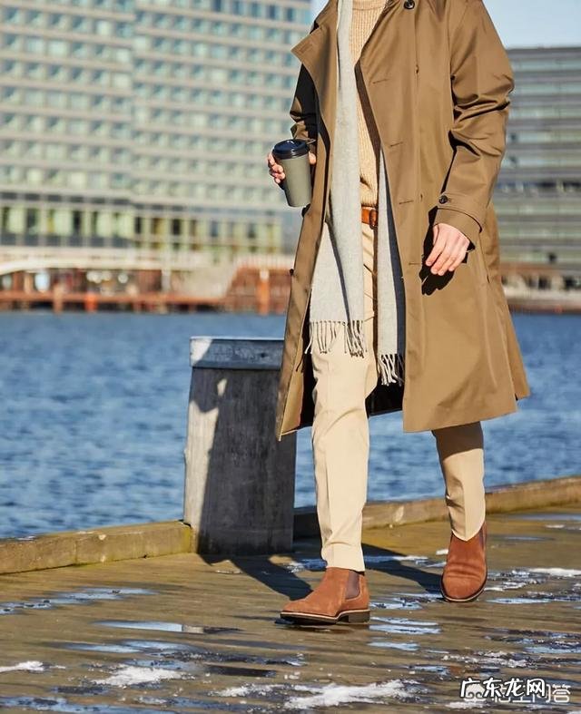 在冬季，穿休闲西裤配什么鞋子比较好看？