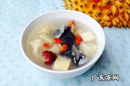 榴莲壳煲鸡汤的做法和材料 榴莲壳煲鸡汤的功效与作用