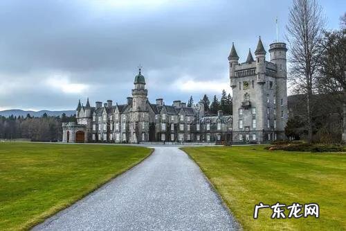 英国皇室有多少财富？威廉王子刚继承一处就跻身顶流富豪