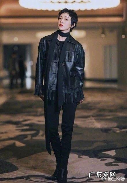 女士皮衣怎样搭配更加美丽？