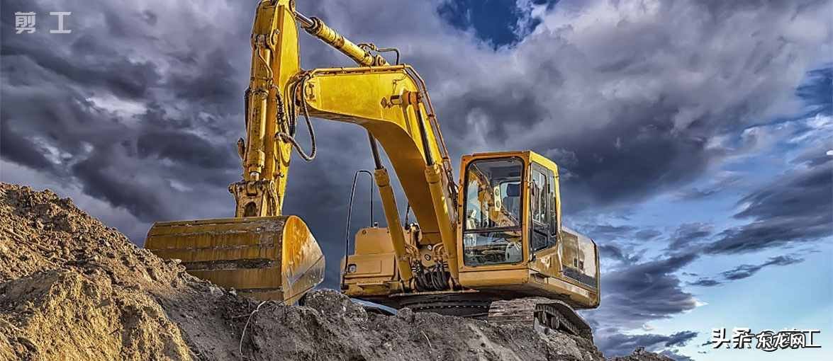 挖掘机日常维护保养内容包括 挖机保养一次大概多少钱