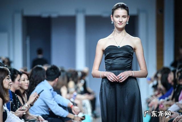 服装品牌排行榜前十名 世界服装品牌商标图案