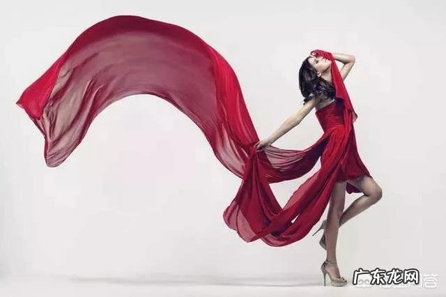 室内摄影,模特穿红衣服,摄影师要注意什么?