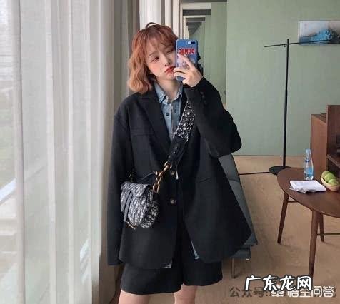 最近两年出现很多叠穿的搭配方式,关于衣服的叠穿有哪些小技巧或者注意事项呢?