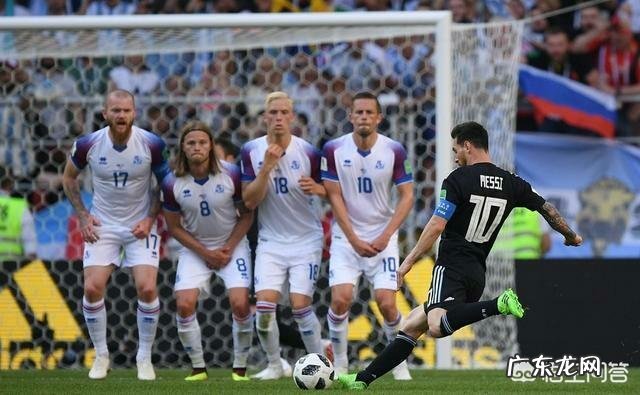 梅西罚丢点球,阿根廷世界杯首战1-1平冰岛,怎么看待梅西的表现?