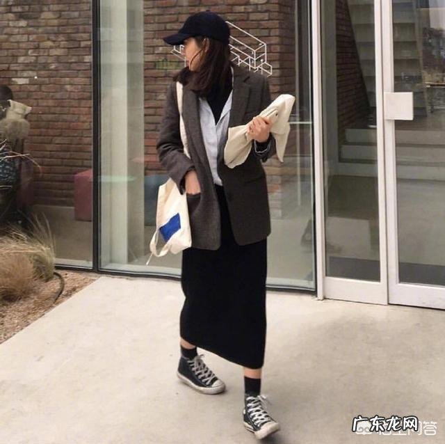 秋天,小西装怎么搭配怎么好看?今年有哪些流行的穿搭?