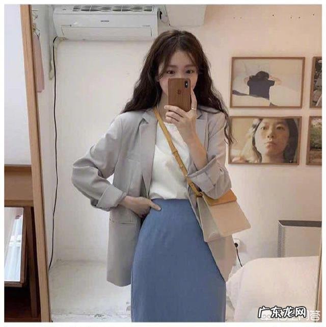 秋天,小西装怎么搭配怎么好看?今年有哪些流行的穿搭?