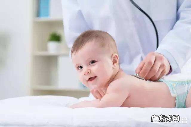 八个月的宝宝在喂养上要注意什么?