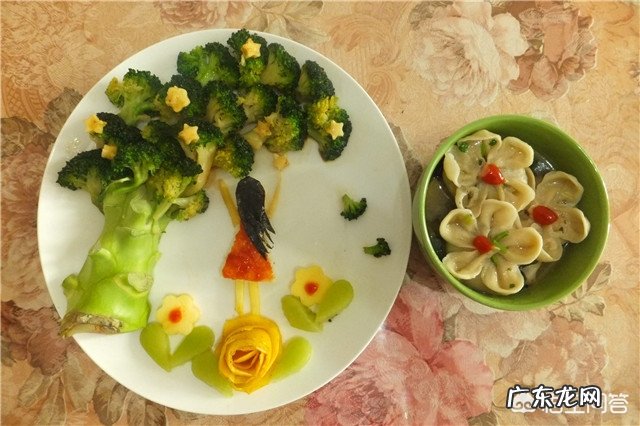 八个月的宝宝在喂养上要注意什么?