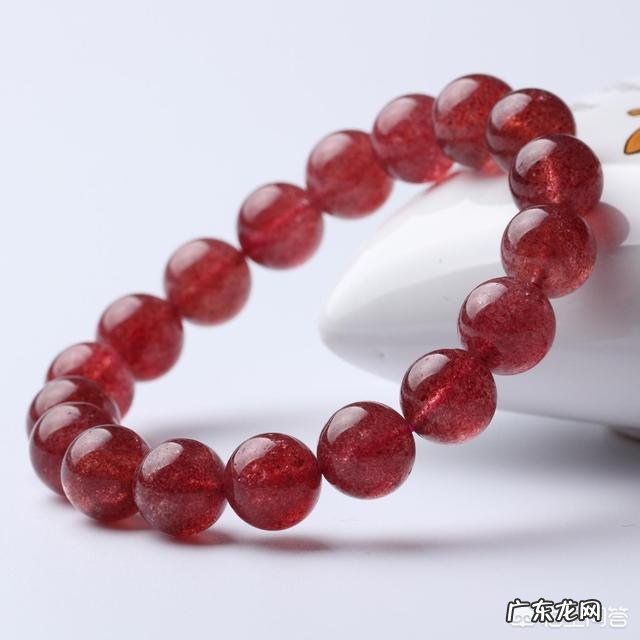 太阳石的功效与作用有哪些?适合女生佩戴吗?