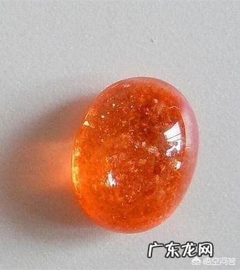 太阳石的功效与作用有哪些?适合女生佩戴吗?