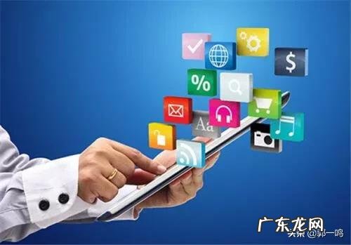 农夫山泉外包装写了建议零售价2元,火车站卖3元,你们怎么看?