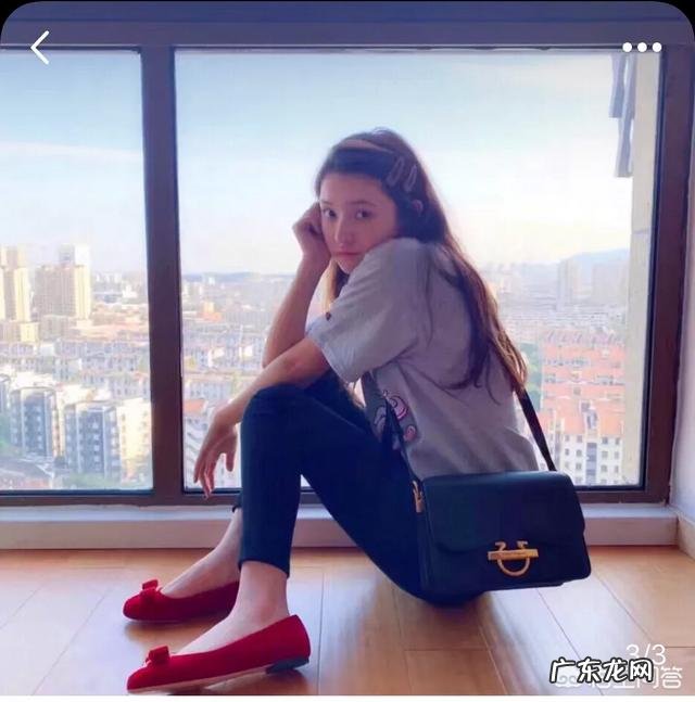 穿什么样的平底鞋显腿长?