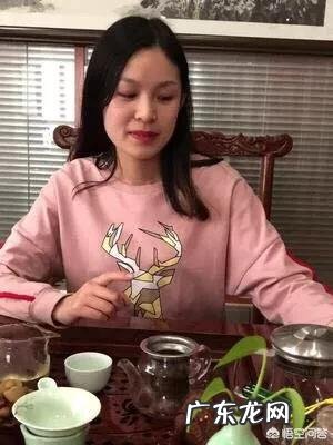 有了男朋友还能和别的男生出去旅游吗?