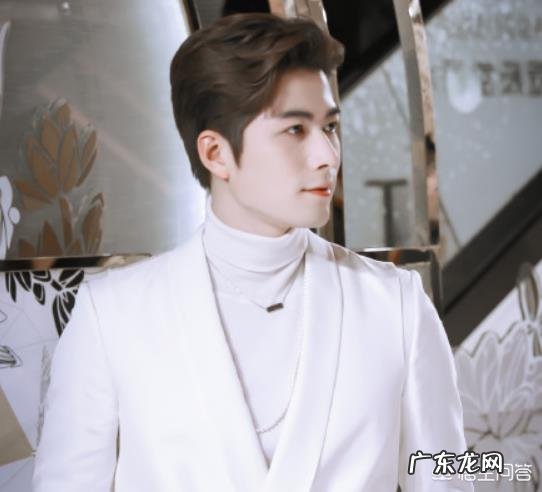 为什么说何炅比李易峰王一博华晨宇面对绯闻更淡定?