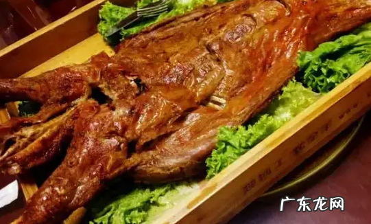 烤全羊带皮还是不带皮 烤全羊带皮吗