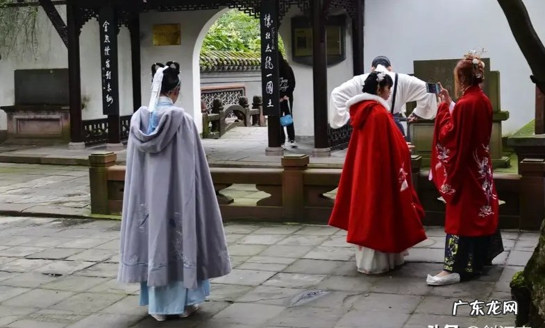 “白衣卿相”柳永对宋词的贡献有什么?他只是一个寻花问柳之人吗?