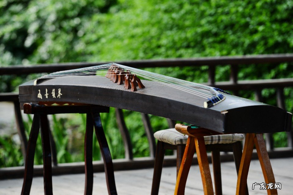 “白衣卿相”柳永对宋词的贡献有什么?他只是一个寻花问柳之人吗?