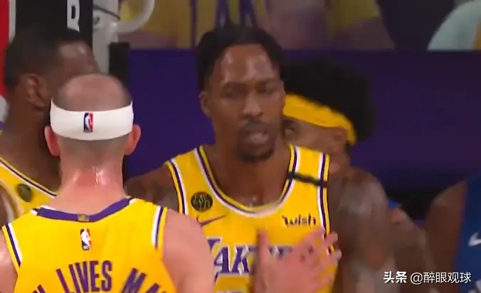 为什么魔兽麦基史密斯等人在詹姆斯身边能够嘻嘻哈哈打快乐篮球?