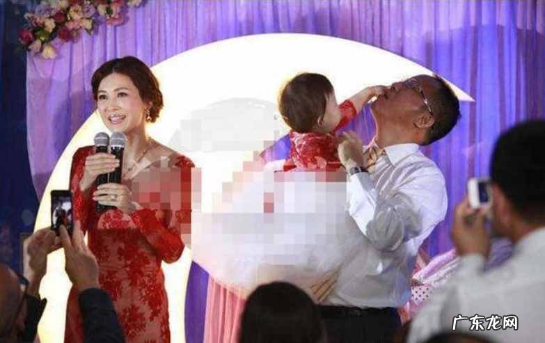 周一围女友名单 周一围女助理事件