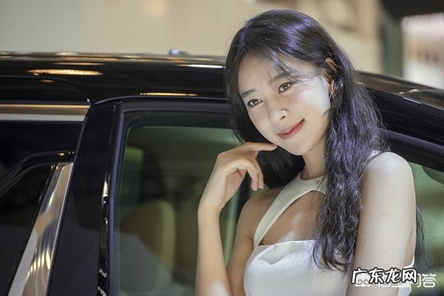 职业摄影师会用微单拍人像吗？模特会不会，觉得摄影师用微单就“不正规”了呢？