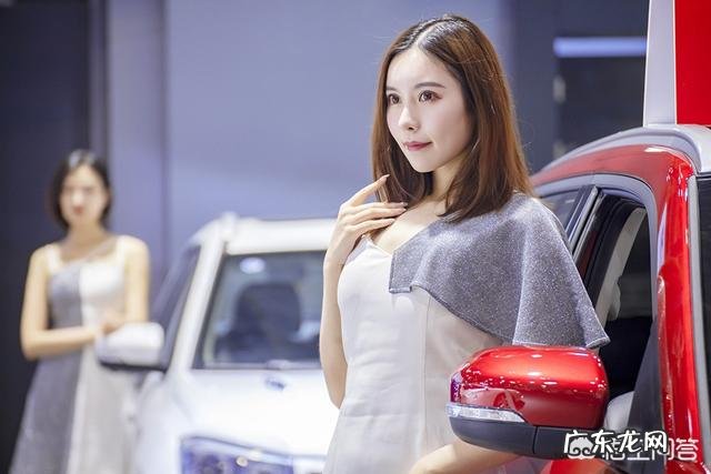 职业摄影师会用微单拍人像吗？模特会不会，觉得摄影师用微单就“不正规”了呢？