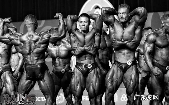 为什么以前的健美运动员多是真空腹,现在都是八块腹肌?