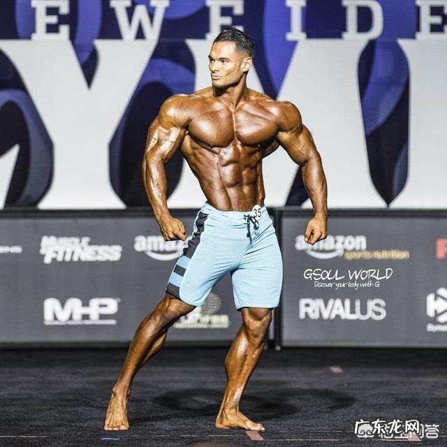 为什么以前的健美运动员多是真空腹,现在都是八块腹肌?