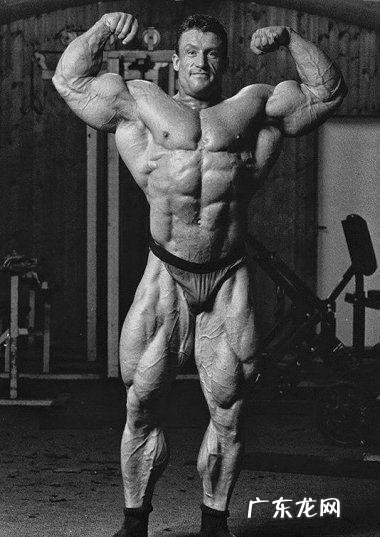 为什么以前的健美运动员多是真空腹,现在都是八块腹肌?
