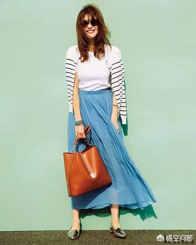 40岁的女人,怎么打扮才能更显时尚?