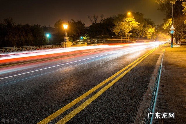 你还记得小时候第一次走夜路的情景吗?当时你有哪些感受?