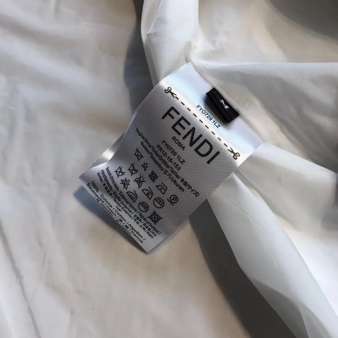 今年秋季流行的男装是怎样的?