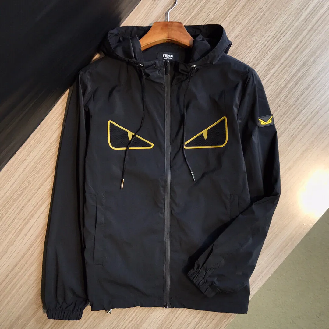 今年秋季流行的男装是怎样的?