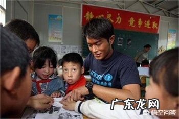 什么叫幸福?有人说“就是做自己喜欢做的事情,爱自己想爱的人,穷点累点没关系”,你怎么看?