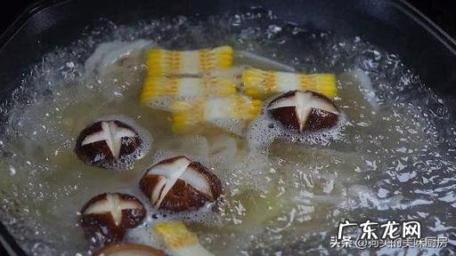 麻辣火锅家常做法及配料,麻辣火锅的配料和配菜