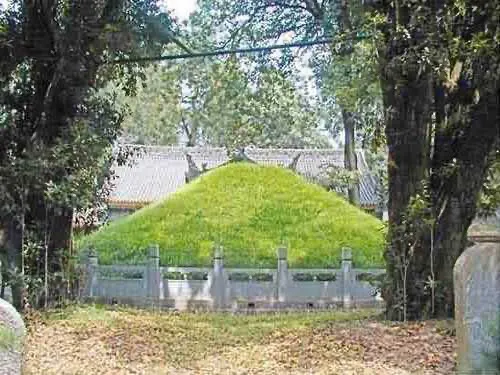 三国的名人中有多少的墓葬还在?