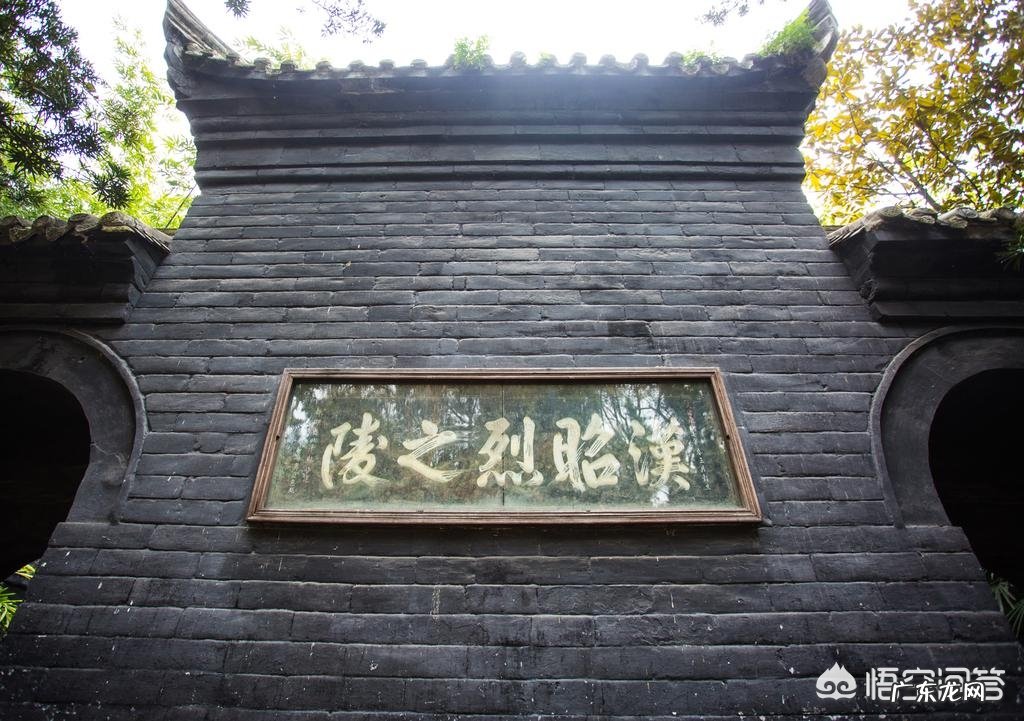 三国的名人中有多少的墓葬还在?