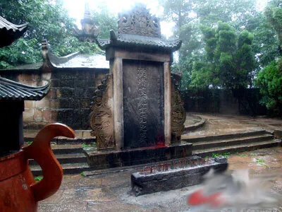 三国的名人中有多少的墓葬还在？