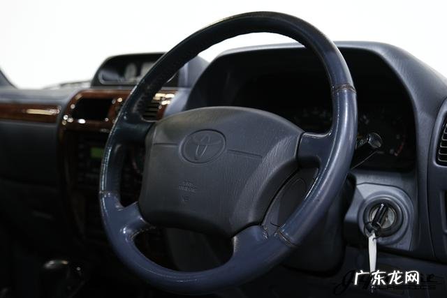 丰田路霸汽车报价 美国车商出售1996年丰田普拉多 最终以165万美元成功售出