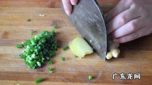 干煸豆角的家常做法高清，焯水后的豆角可以干煸吗