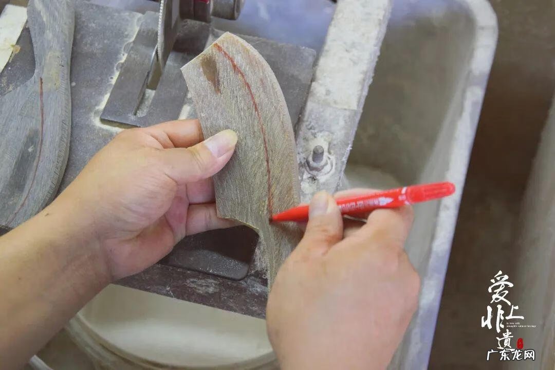 牛角有虫子蛀牙 牛角印章有虫风水