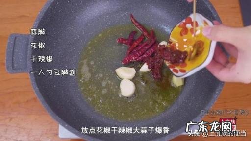 软烂鸡爪的正宗做法视频,鸡爪煮多少分钟会软烂