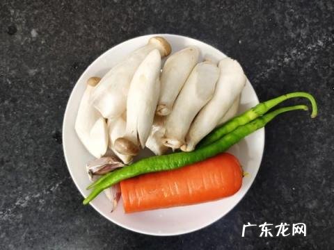 杏鲍菇家常做法需要焯水，焯水杏鲍菇怎么做