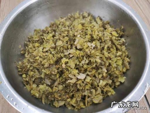 酸菜都能炒哪些好吃的,酸菜的家常小炒大全