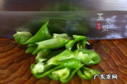 黄焖鸡米饭家常做法 正宗,黄焖鸡米饭的制作方法