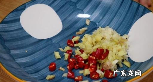 水煮肉片的正宗制作过程,纯手工自制水煮肉片