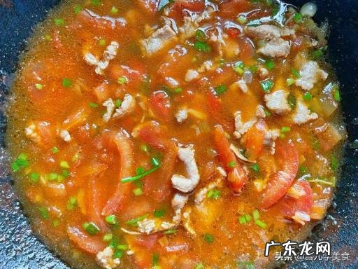 番茄水煮肉片家常做法,西红柿水煮肉片做法