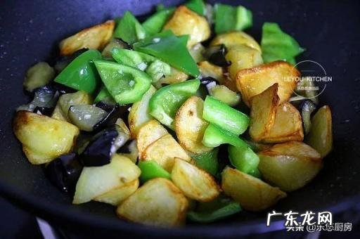 地三鲜家常做法非油炸,家庭版地三鲜不油炸