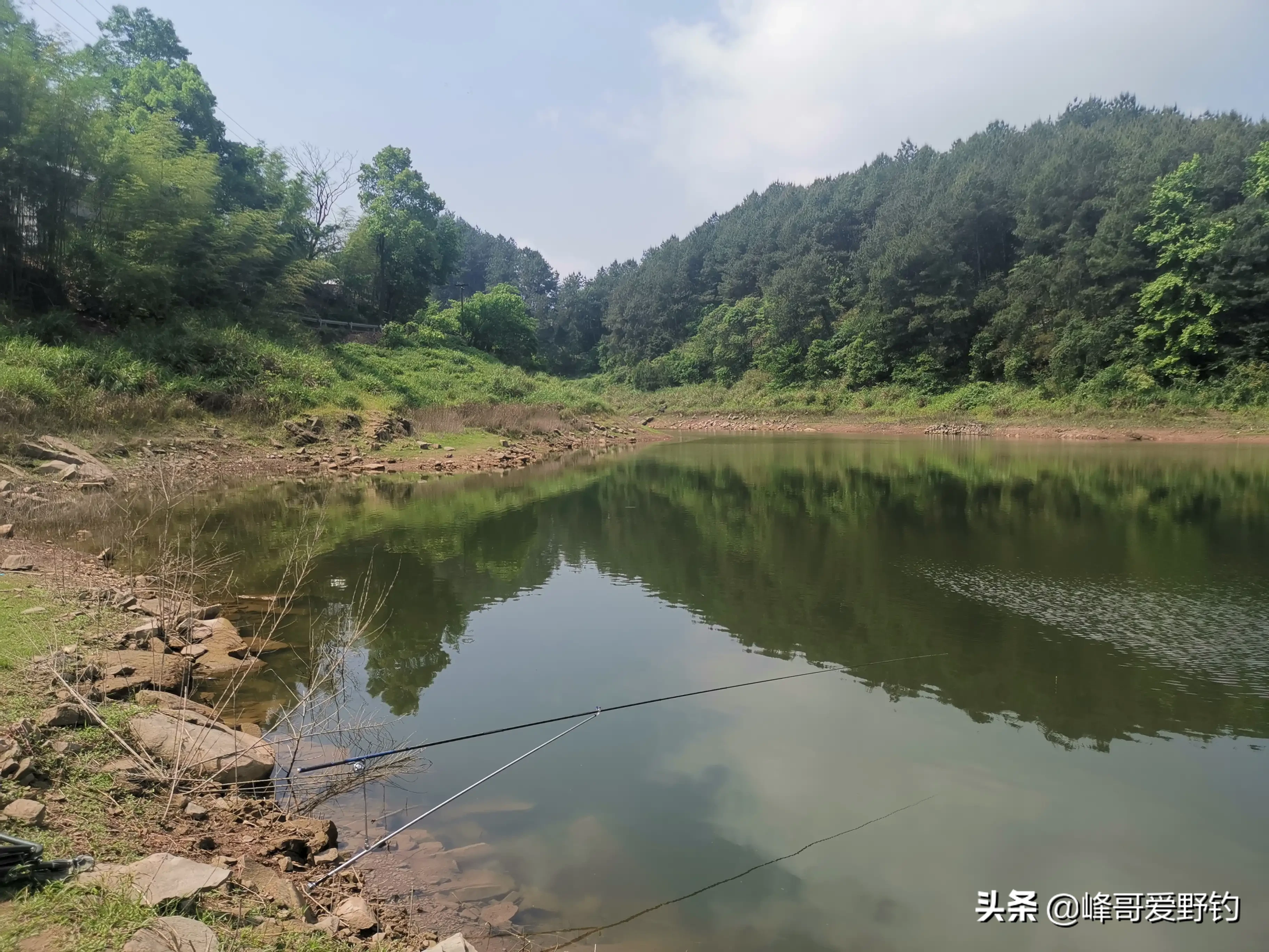 你小时候是怎么钓鱼的?