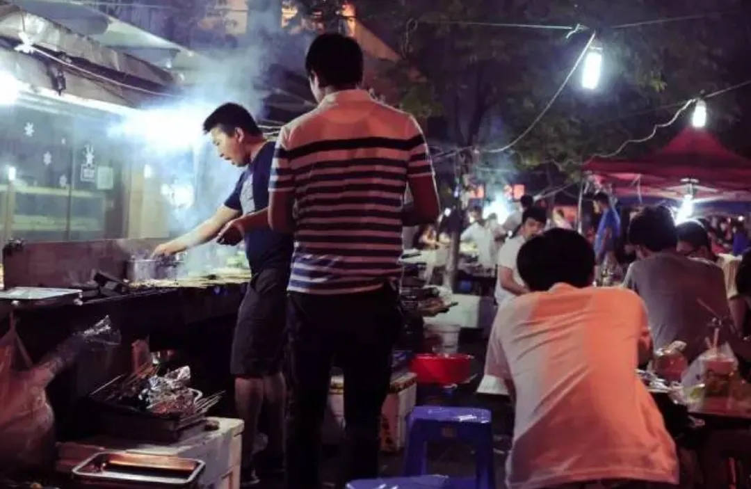做夜宵生意，需要懂得哪些“成熟老练”的经验？